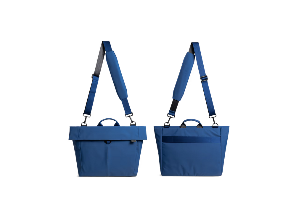 Pivot Messenger Bag