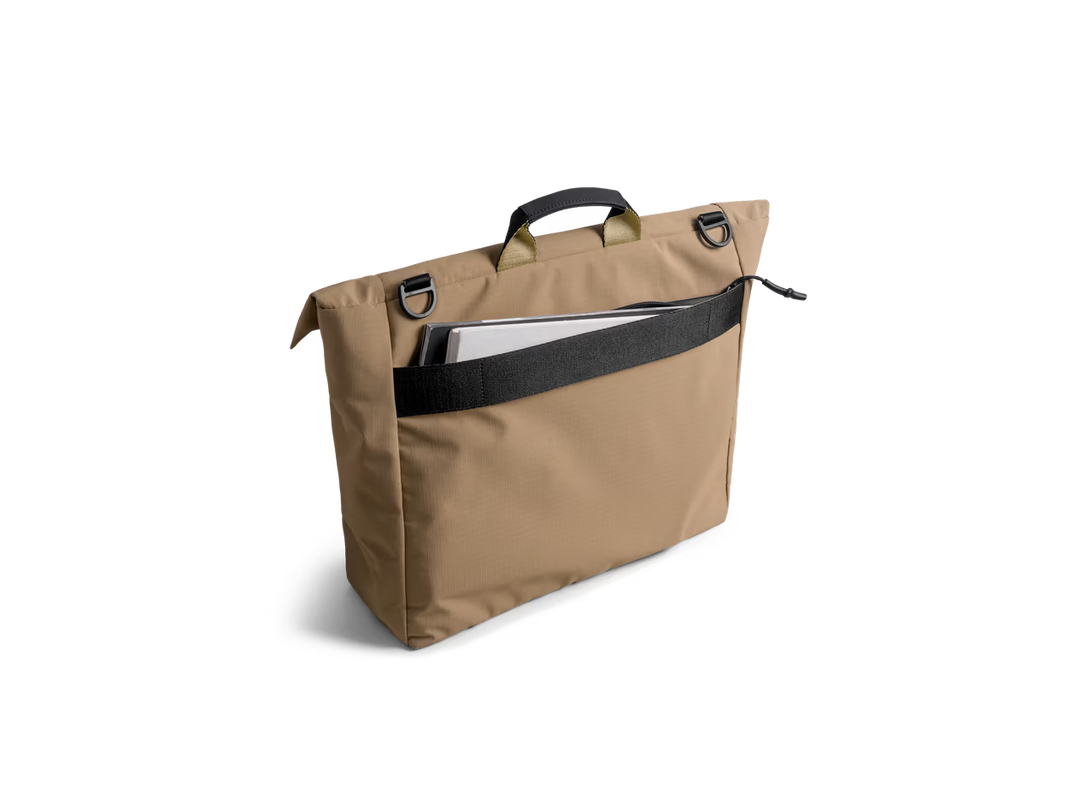 Pivot Messenger Bag