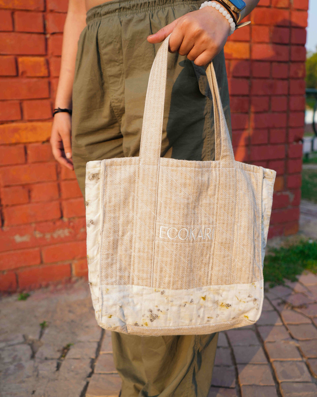 Ecokari Hemp tote bag | beige & white