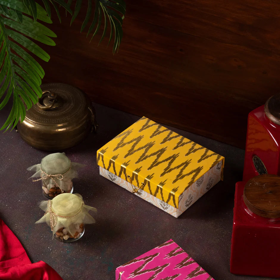 Ikat Medium Gift Box - 1 pc