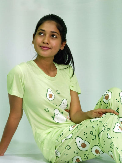 Avocado Vibes Women's Pajamas Set in TENCEL™
