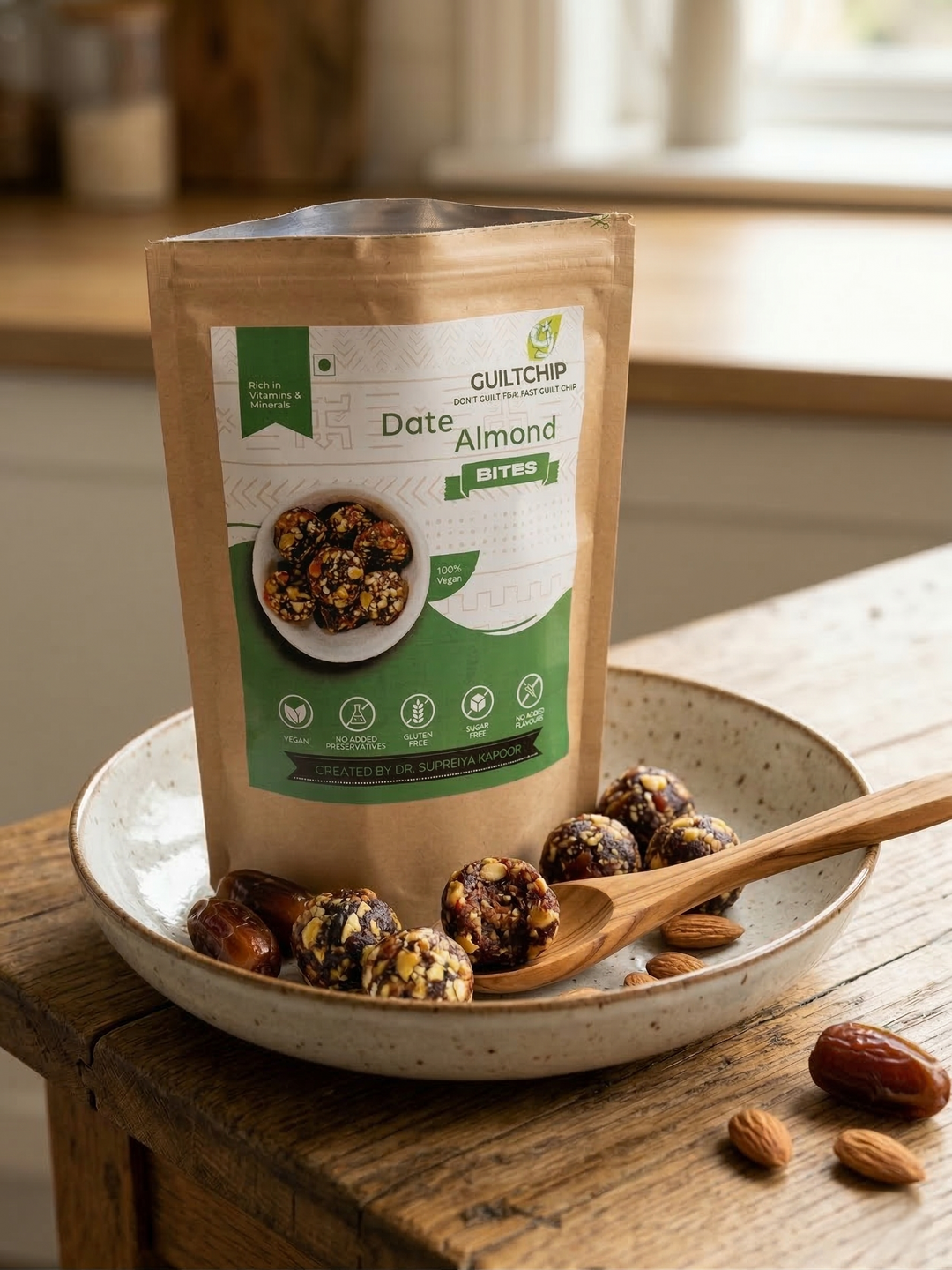 Natural Date & Almond Energy Bites
