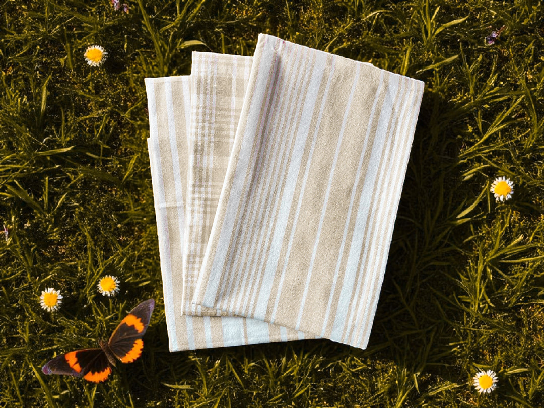 Country Village - Kitchen linen set ( Apron , Mittens , Kitchen towels)