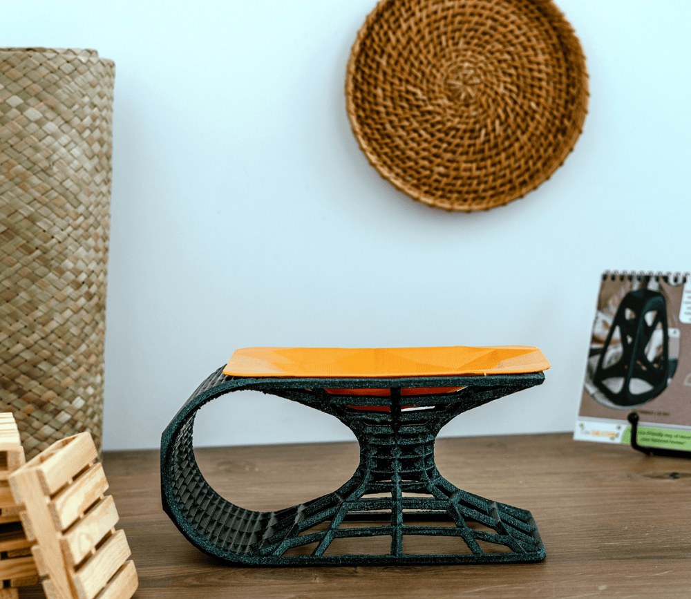 EcoDecor Fathomless Wormhole – Plant-Based Gold & Green Tray | Sustainable Table Décor
