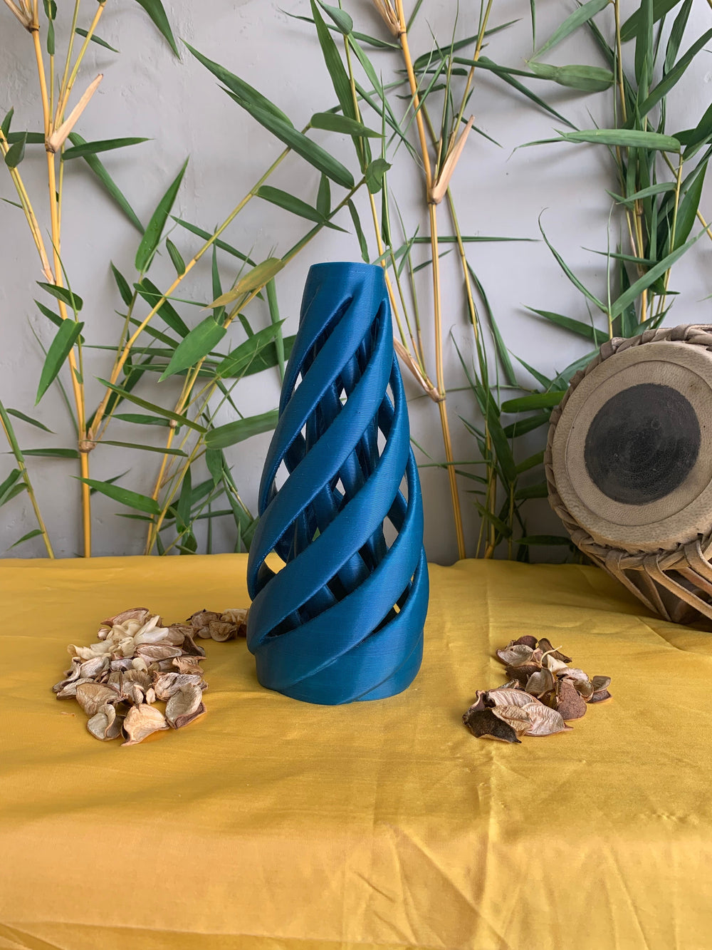 EcoDecor Marine Maelstrom – Plant-Based Turquoise Green Vase | Sustainable Home Décor