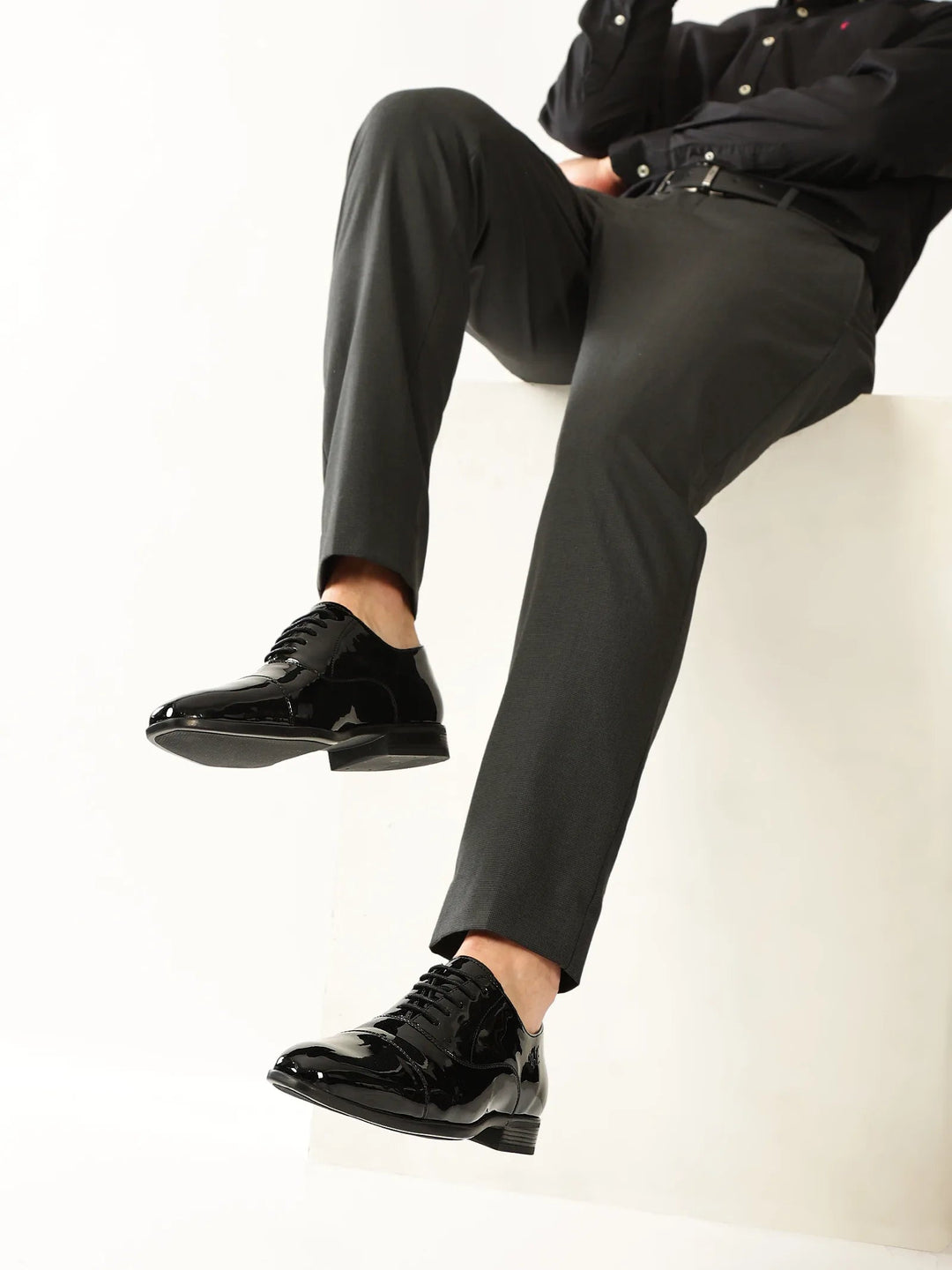 Suit-up - Patent Black