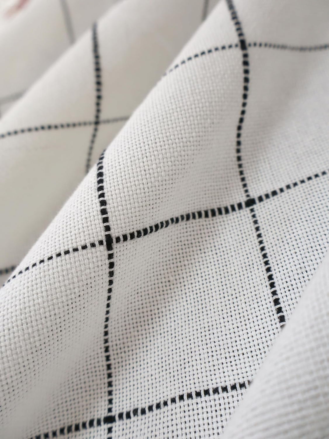 Country Village Yarn Dyed Checkered Table Cloth 60x90 Inch Rectangular| Washable Dining Table Cover| Dining cloth | 6 seater table cloth