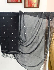 Soul Shoppr Black Jamdani with Ivory Wildflower Buti Stole |Handloom |Organic Cotton