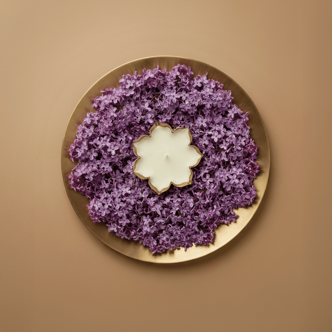French Lilac 7 - Petal Urli Candle - Suspire