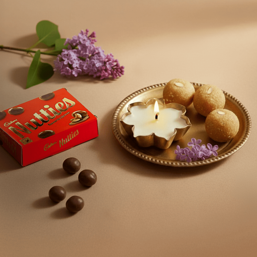 French Lilac 7 - Petal Urli Candle - Suspire