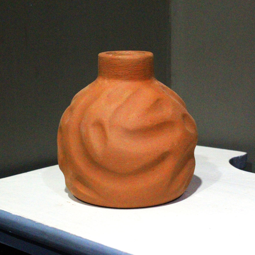 GLO SMALL ORGANIC PROFILED STRAIGHT Flower Vase - Suspire