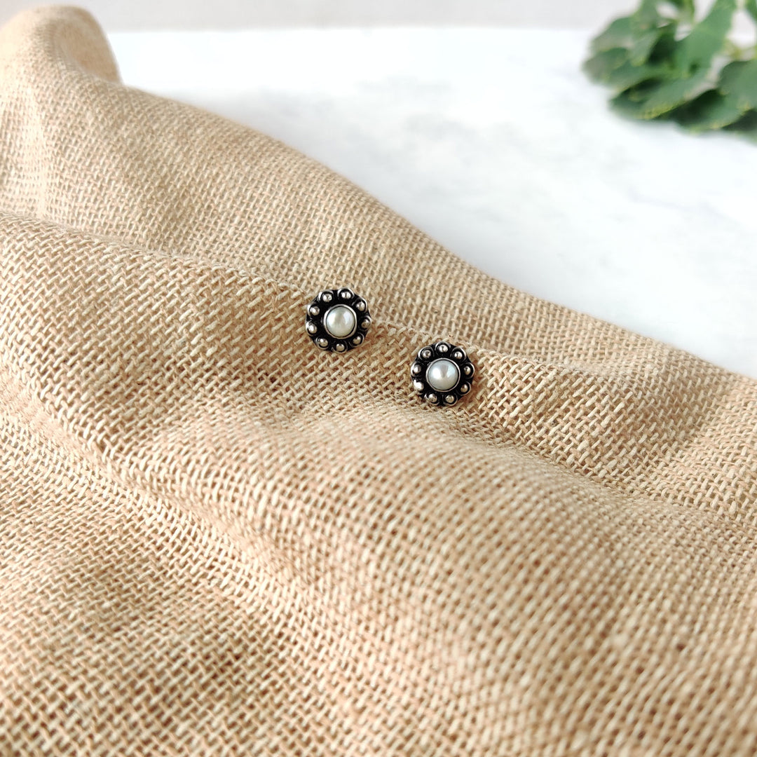 Patrah 925 Small Studs