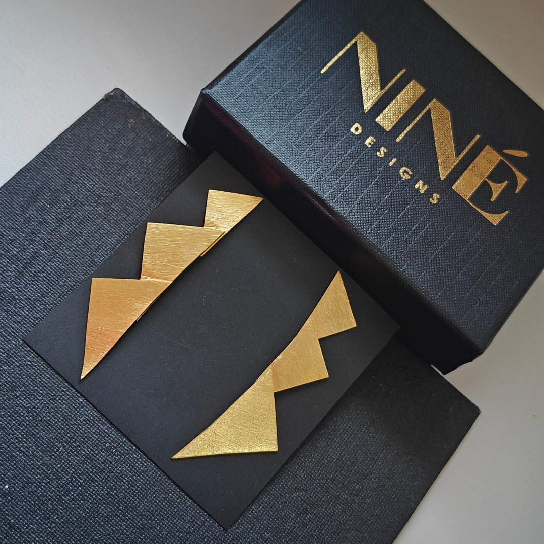 Nine Designs Gold Sawtooth Earrings