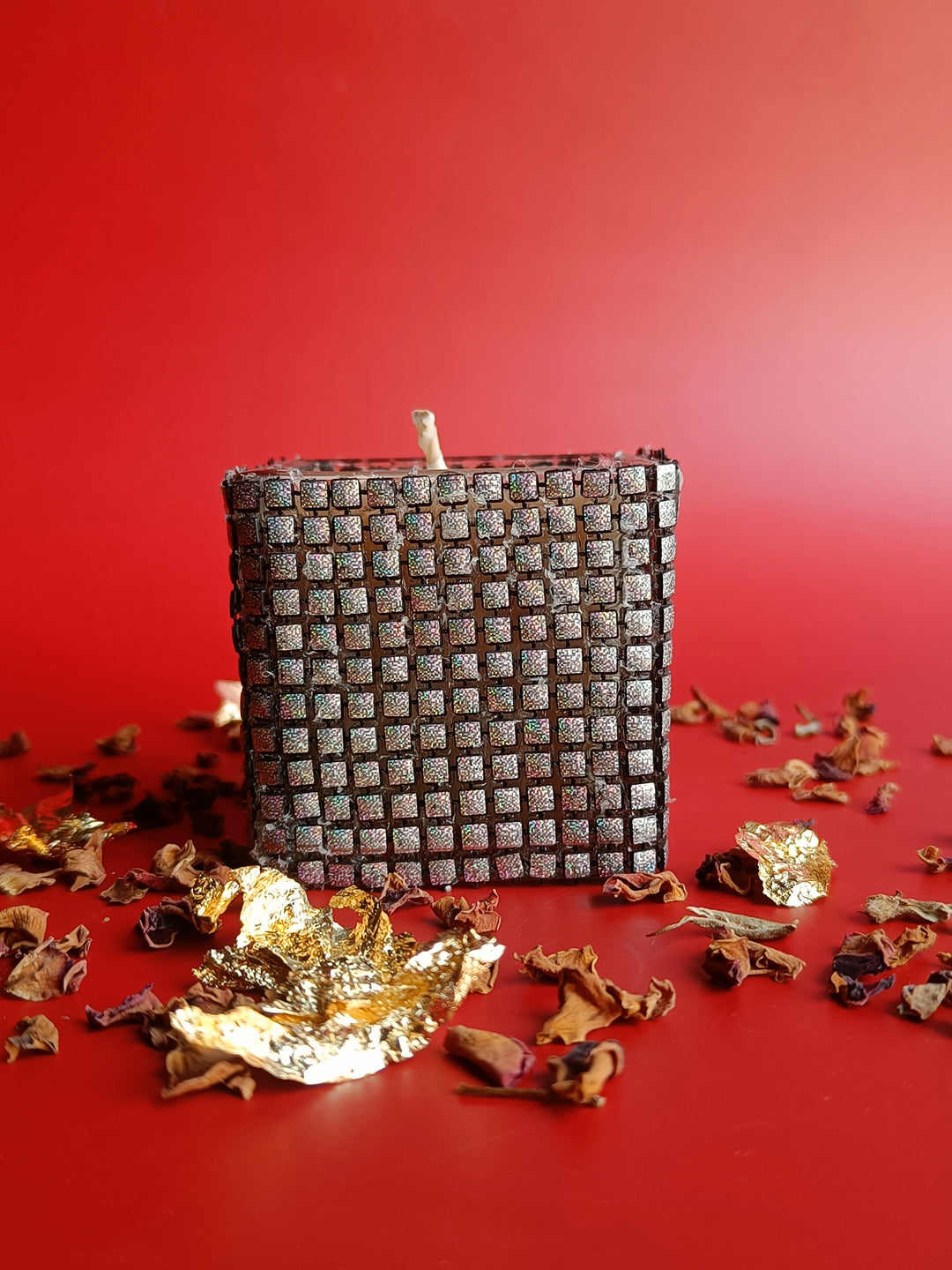 Sitara soy candle- Bakhoor rose