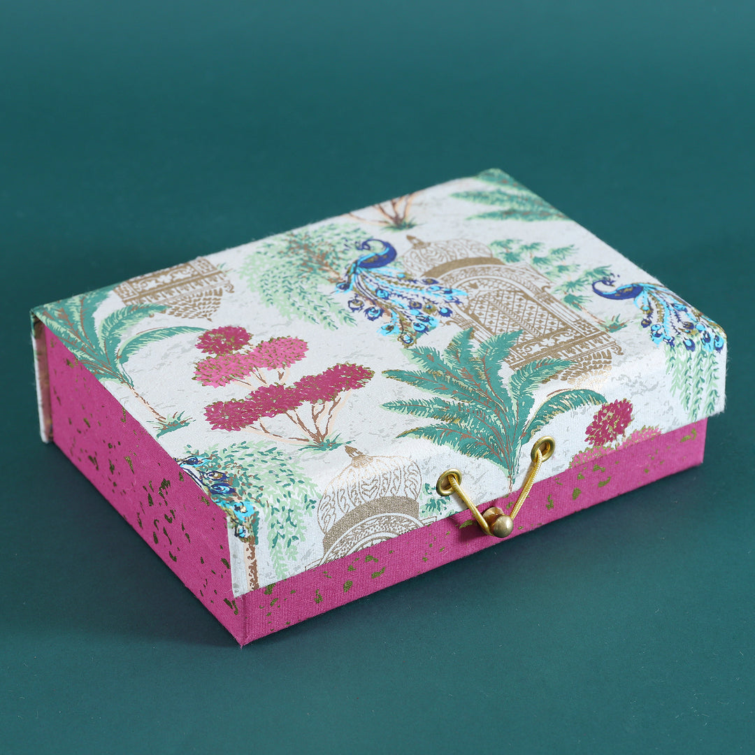 Vrindavan Medium Gift Box - 1 pc