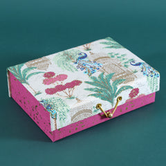 Vrindavan Medium Gift Box - 1 pc