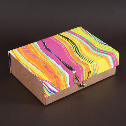 Leheriya Medium Gift Box - 1 pc