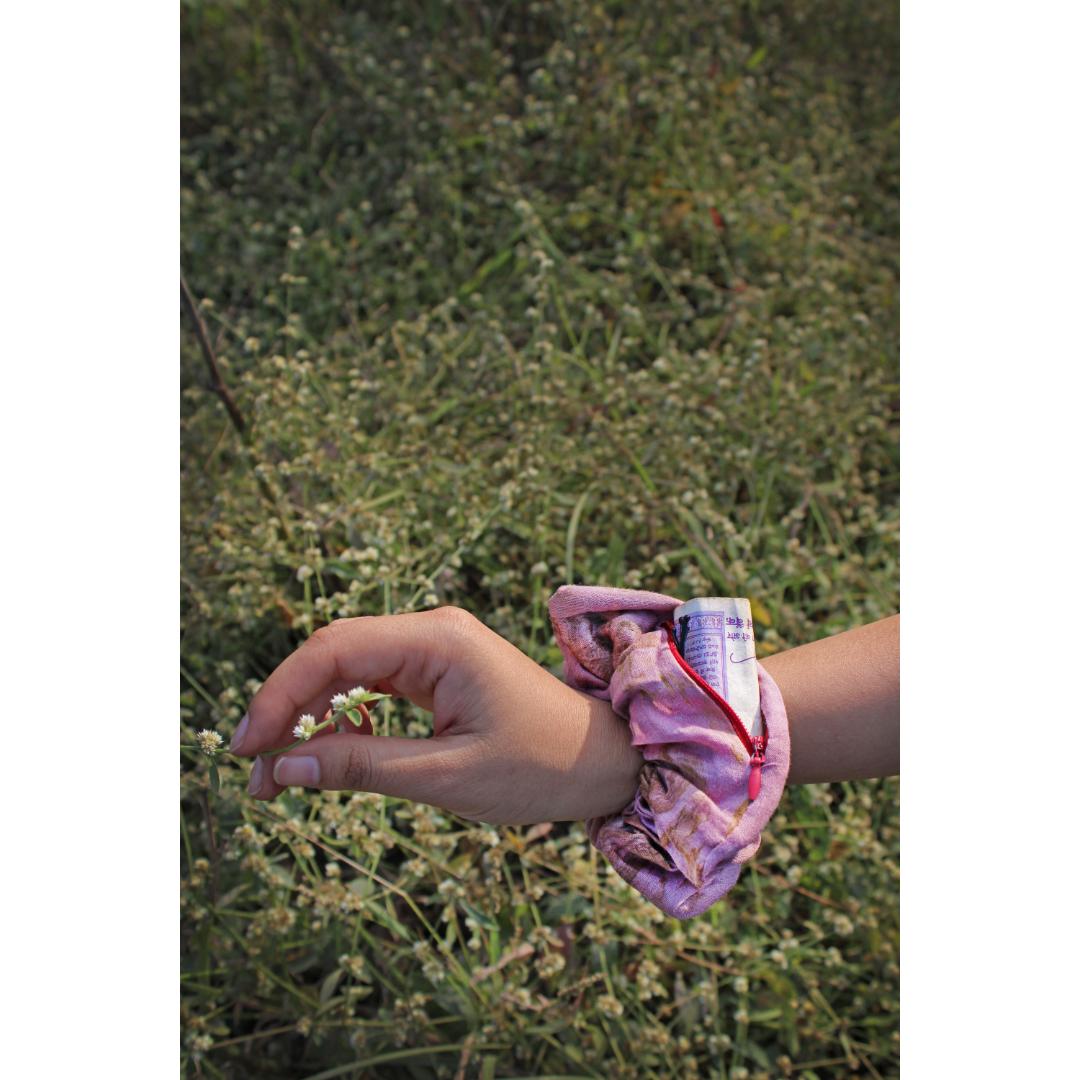 Bageeya Rose Bud Anti Breakage Soft Mul Fabric Scrunchie