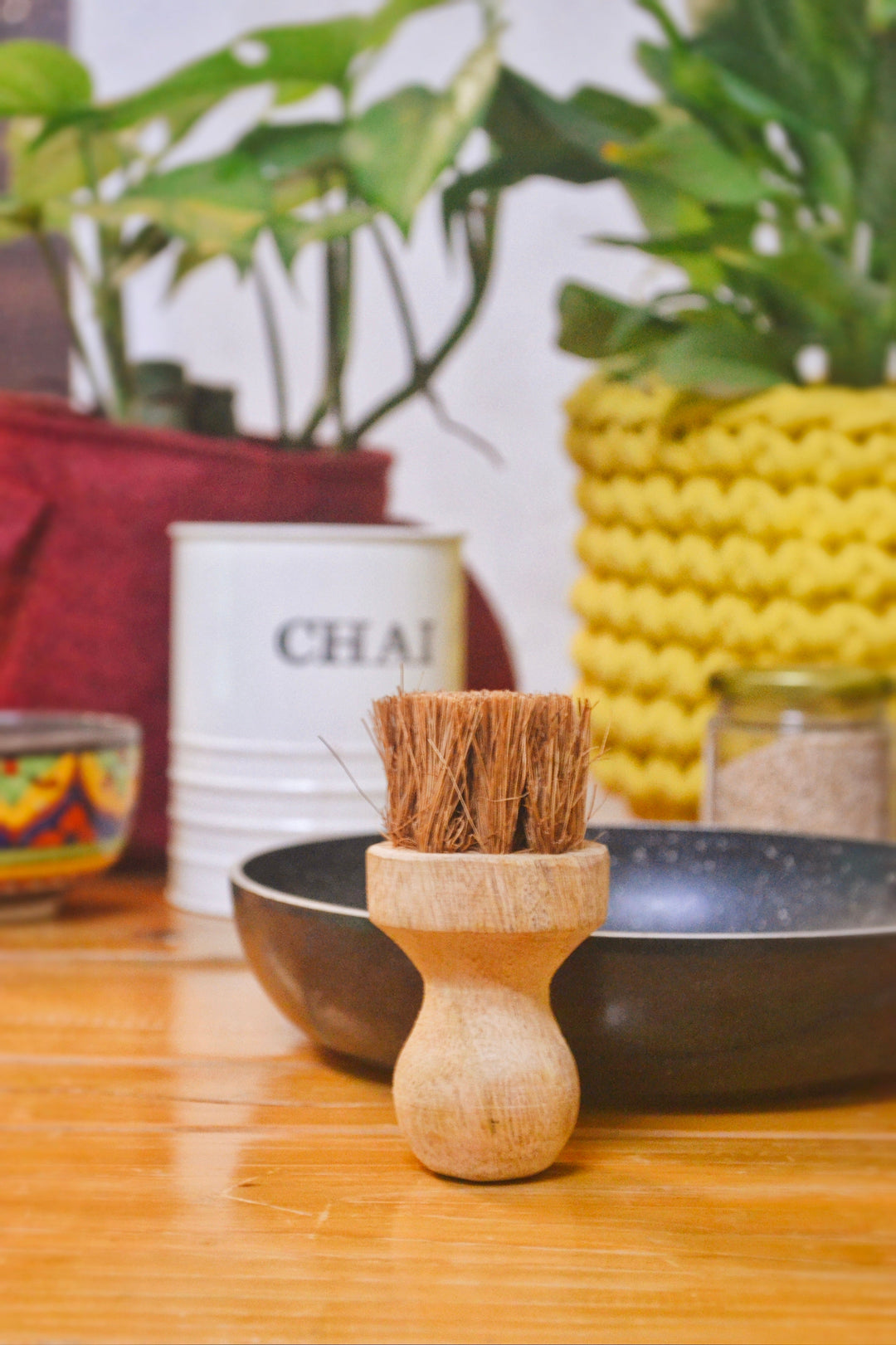 Almitra Sustainables Tava Oil Brush