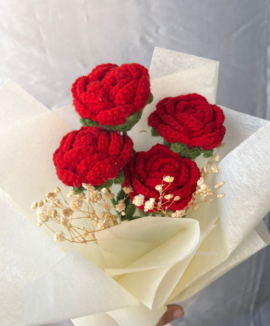 Ishmades Lush Love Bouquet