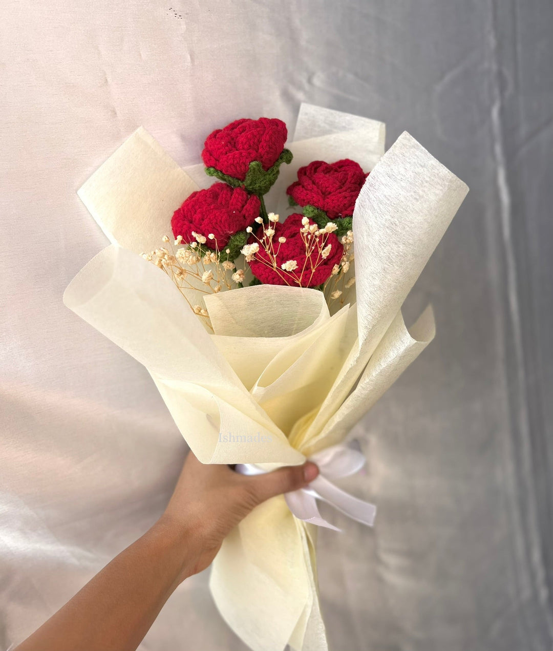 Ishmades Lush Love Bouquet