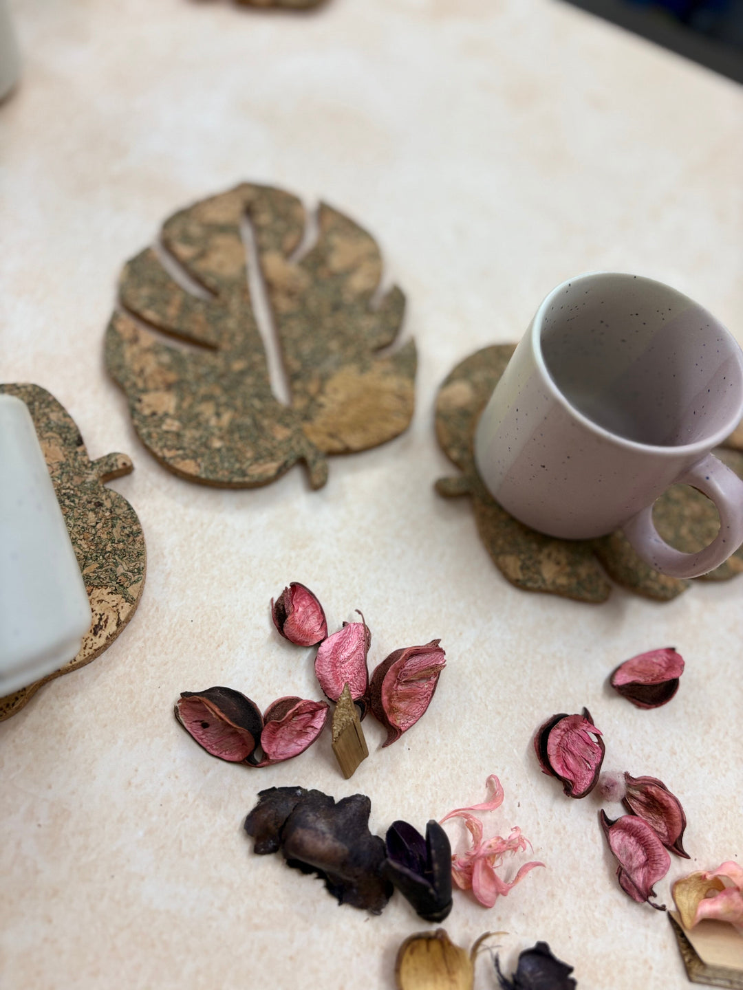 MiRa Gifting Solutions Leaf Shaped Cork Coasters (Set of 4)