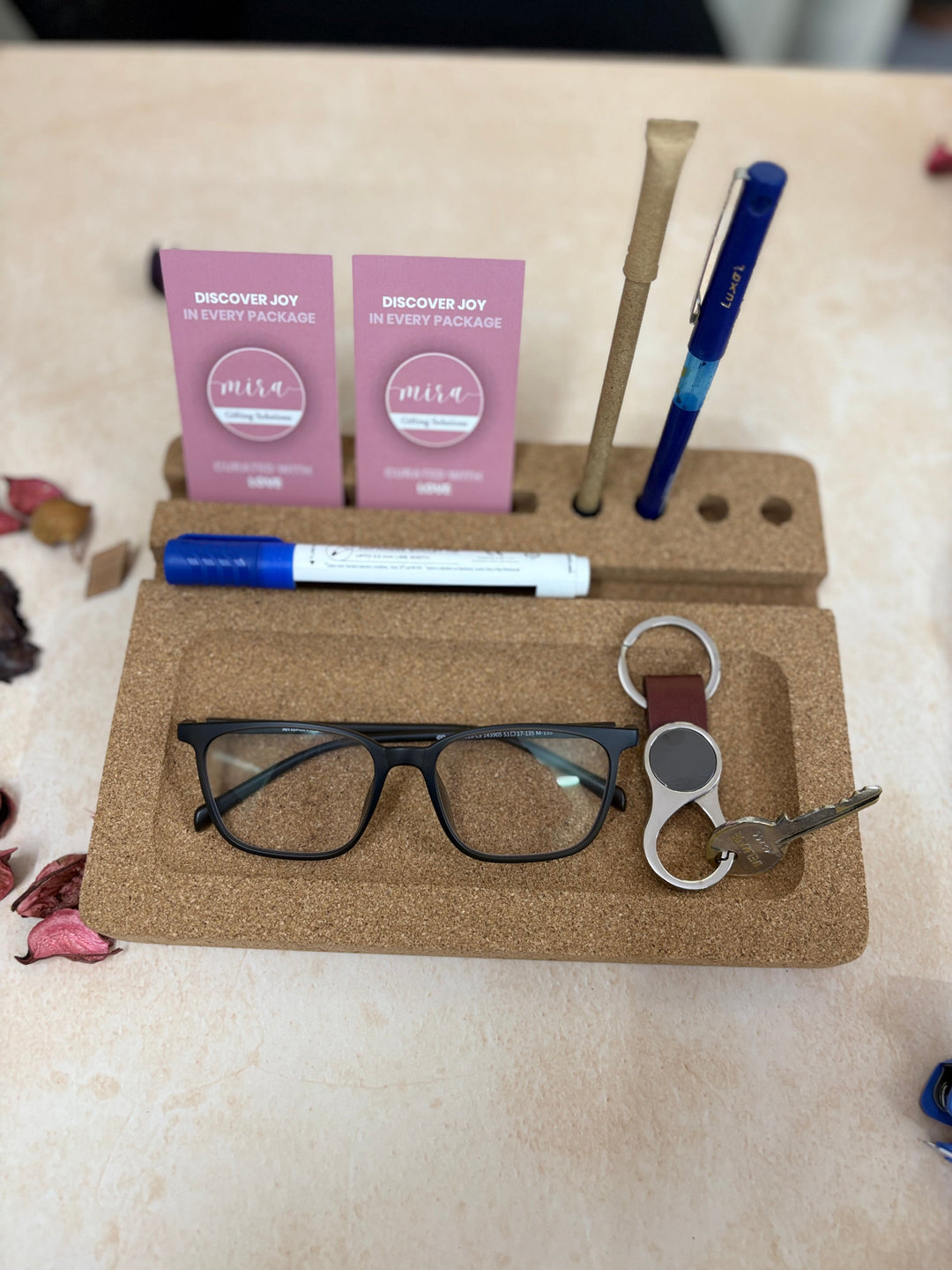 MiRa Gifting Solutions Cork Ipad Desk Organiser