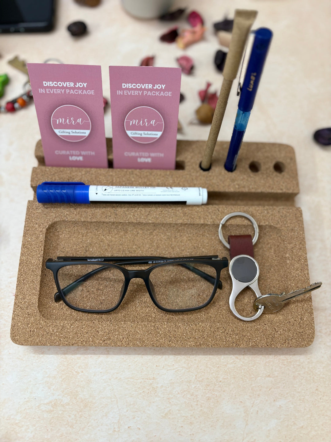 MiRa Gifting Solutions Cork Ipad Desk Organiser