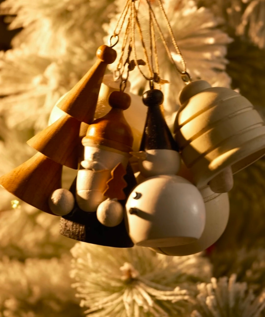 Araana Home Set of 6 Christmas Hangings