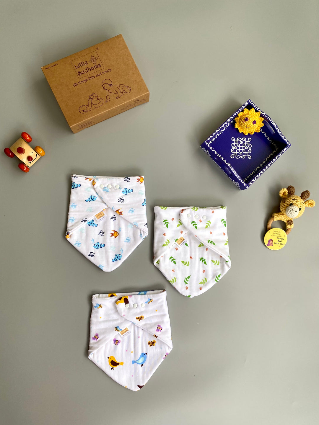 Little Sudhams Organic Cotton Muslin Bandana Drool Bib