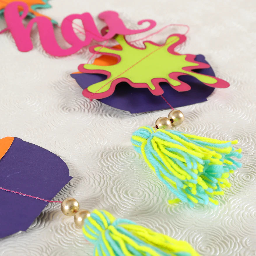 Holi Dangler - Set of 2