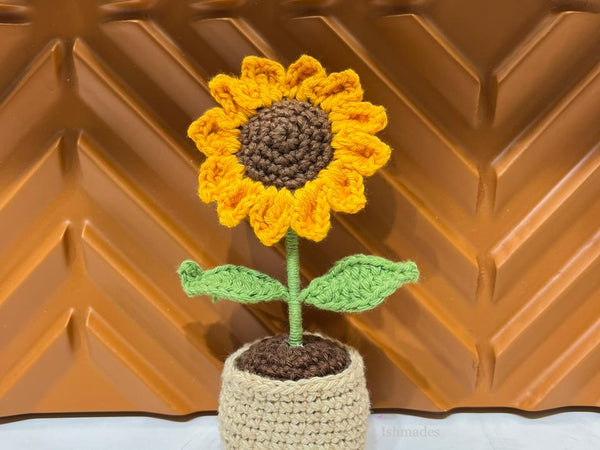 Ishmades crochet sunflower pot