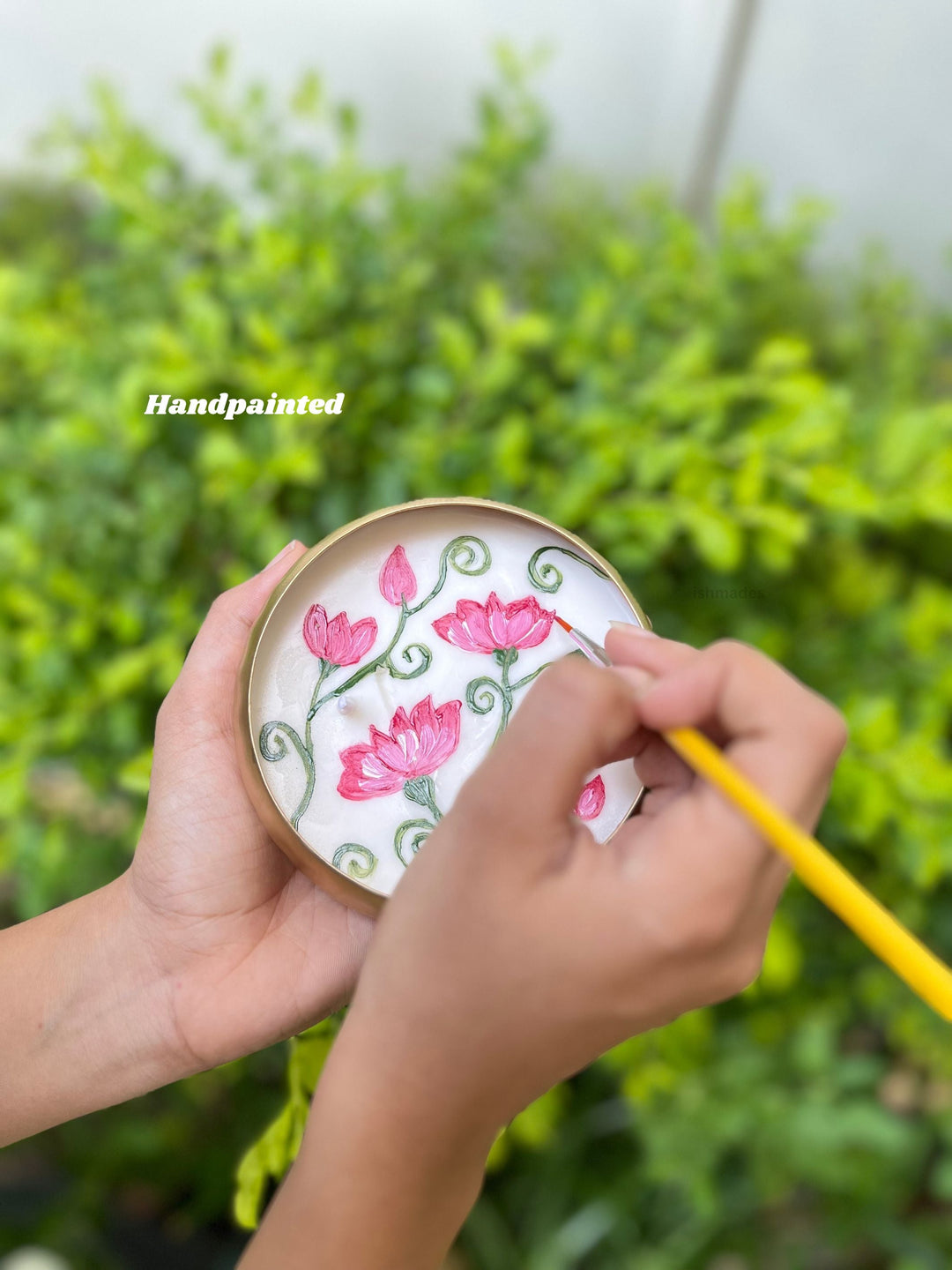 Ishmades Pichwai Lotus Urli Candle - Suspire