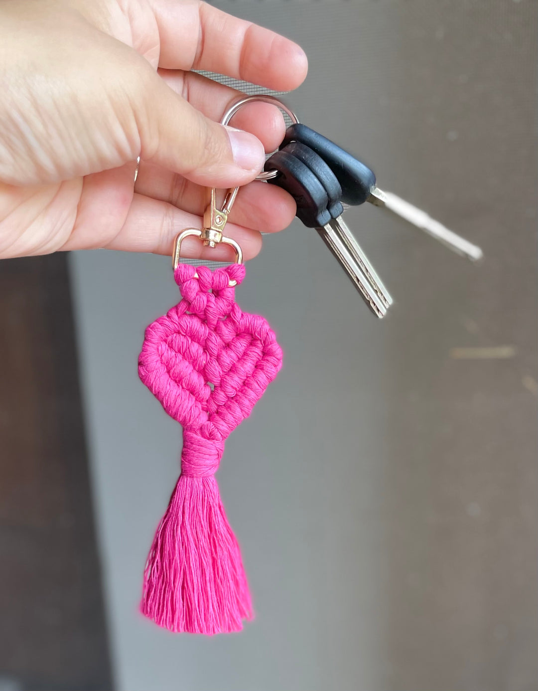 SUTRAM Handmade Macrame Heart Keychain - Pack of 2 | For Women Girls, Bag Charm, Birthday Gift, Valentine Gift | 13 cm size