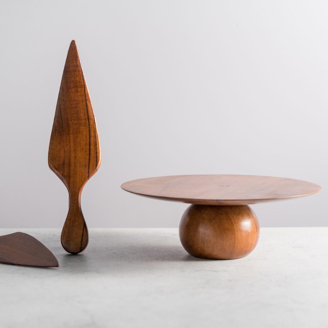 Araana Home Loom Cake Stand with Cutters