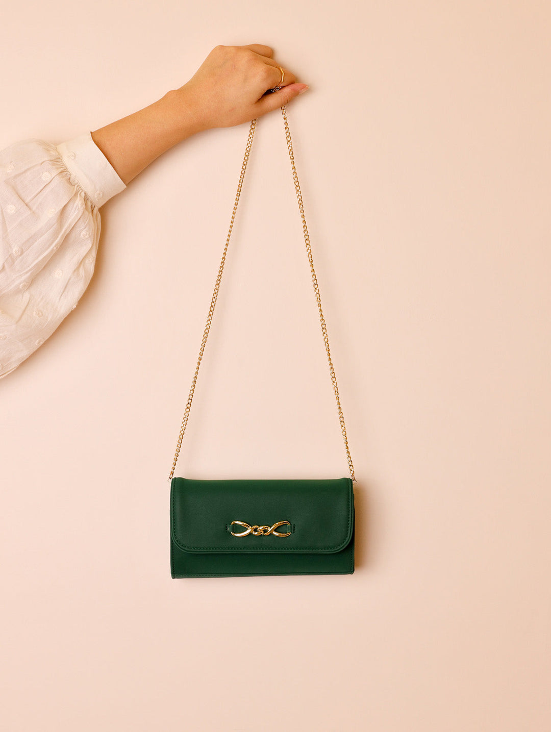 White Fire Lena Wallet On Chain