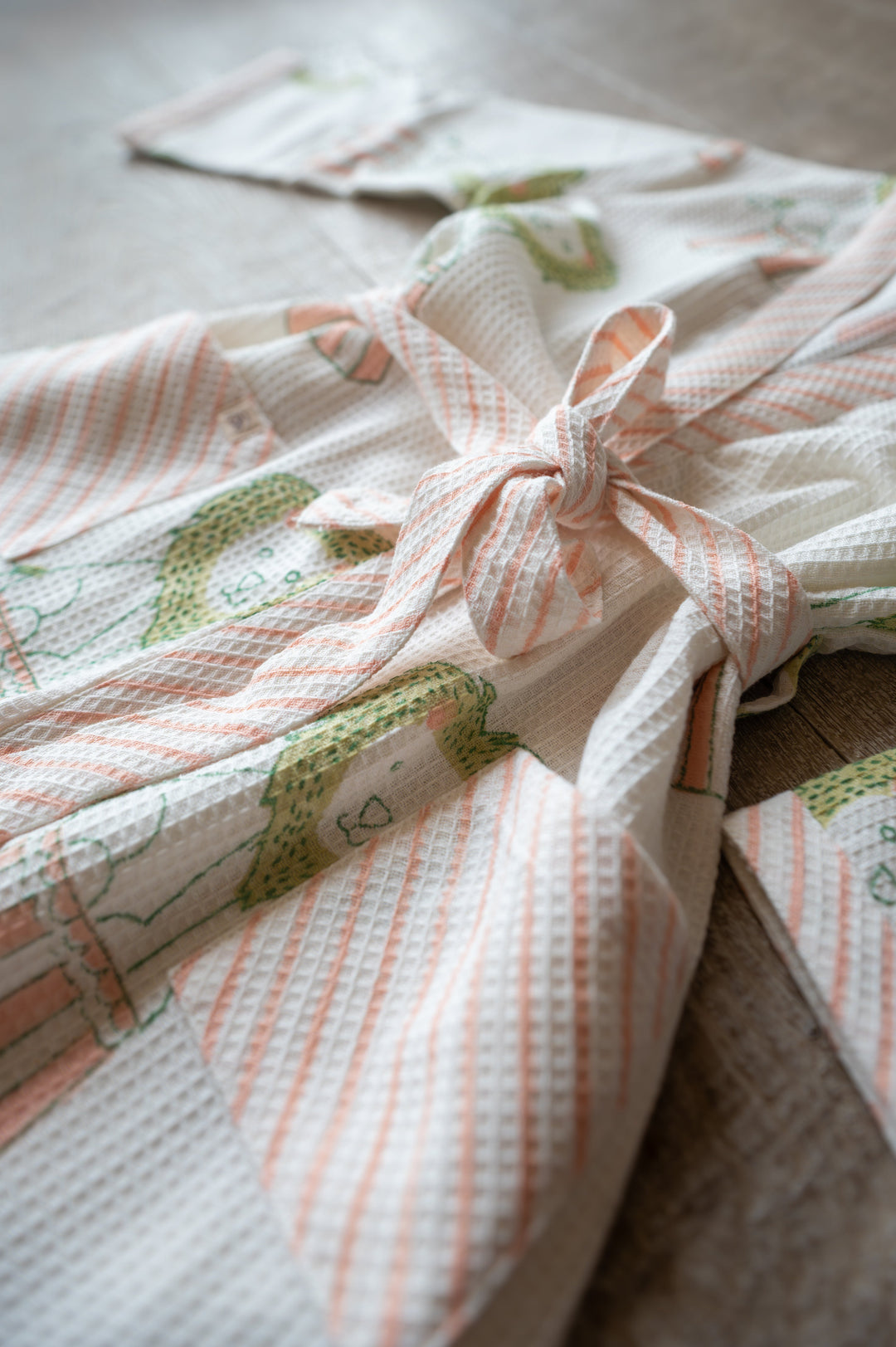 Masaya Small Bath Robe - Circus - Suspire