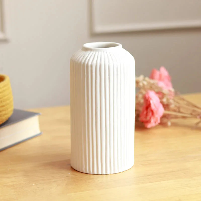 Matt Ribbed Ceramic Vase 21.6 cm for Modern Home Decor | ArteCasa