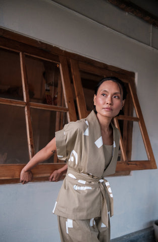 The Terra Tribe Khaki Triangle Printed Berlin Shawl Collar Summer Jacket