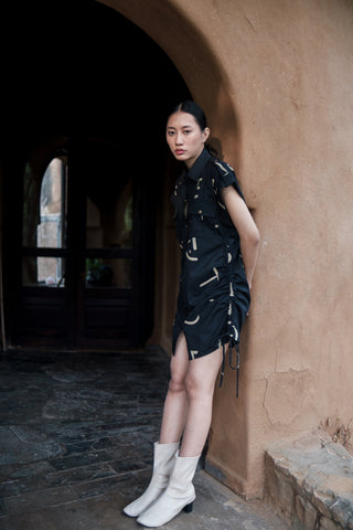 The Terra Tribe Black Line Printed Sunrise Gather Shirt