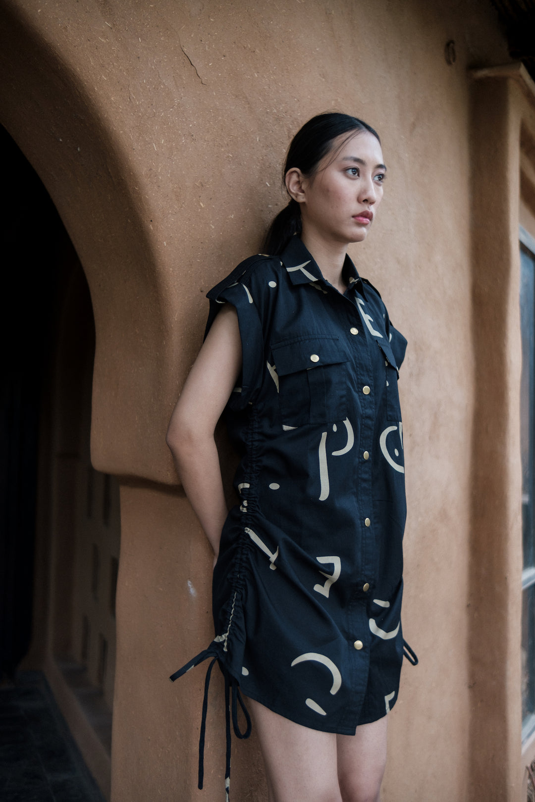 The Terra Tribe Black Line Printed Sunrise Gather Shirt