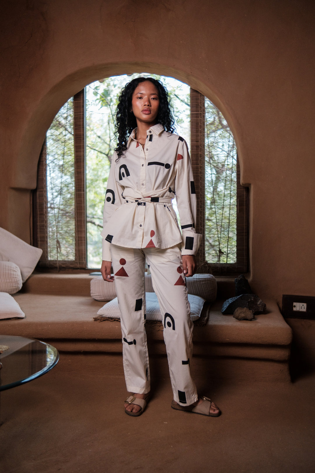 The Terra Tribe Ecru Triangle Printed Nara Front Knot Shirt