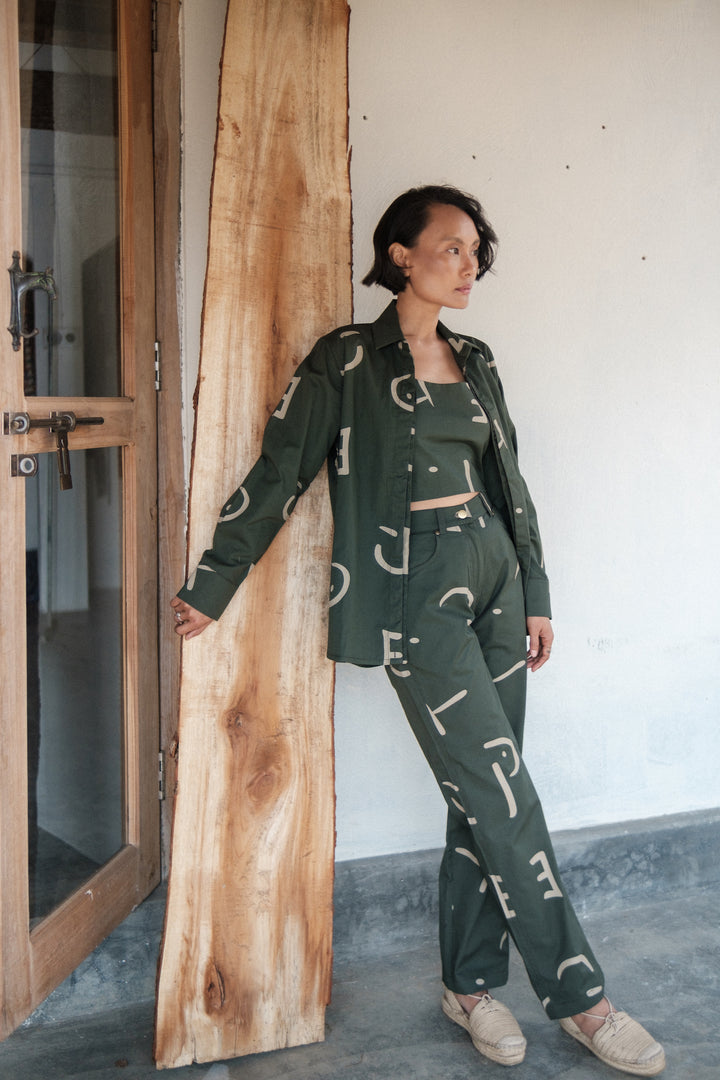 The Terra Tribe Deep Green Line Printed Seattle Wrap Shirt