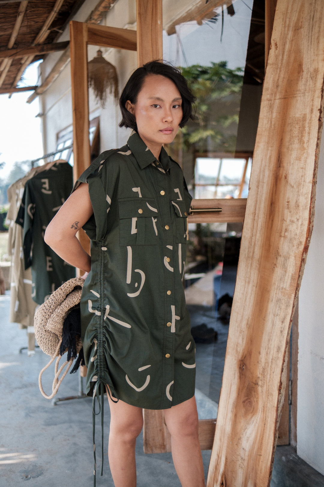 The Terra Tribe Deep Green Line Printed Sunrise Gather Shirt