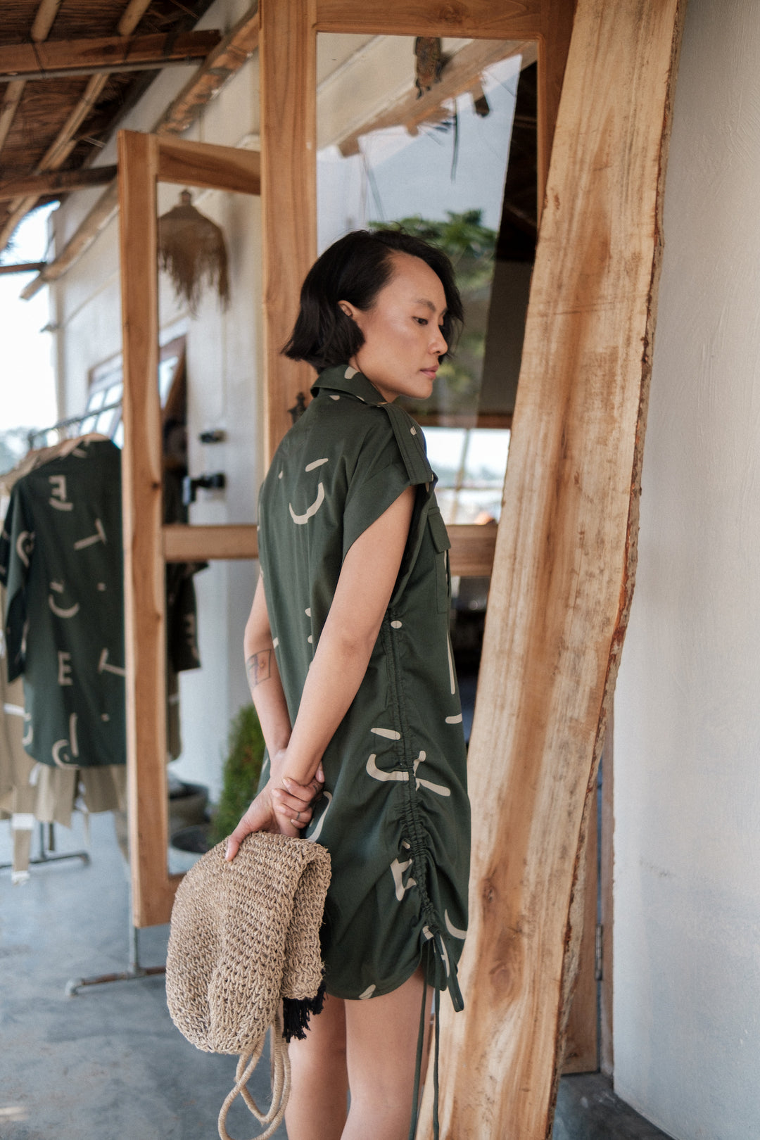 The Terra Tribe Deep Green Line Printed Sunrise Gather Shirt