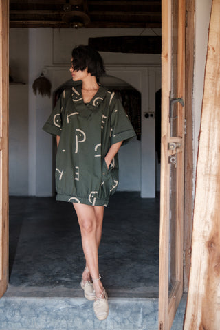 The Terra Tribe Deep Green Line Printed Sydney Shift Dress