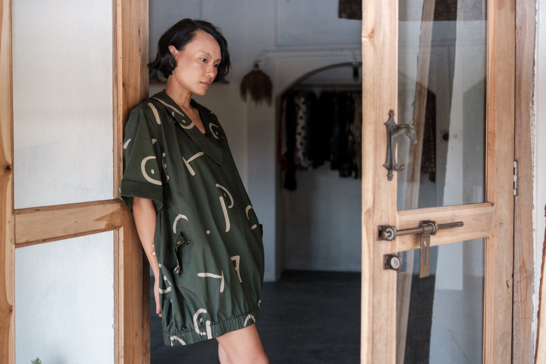 The Terra Tribe Deep Green Line Printed Sydney Shift Dress