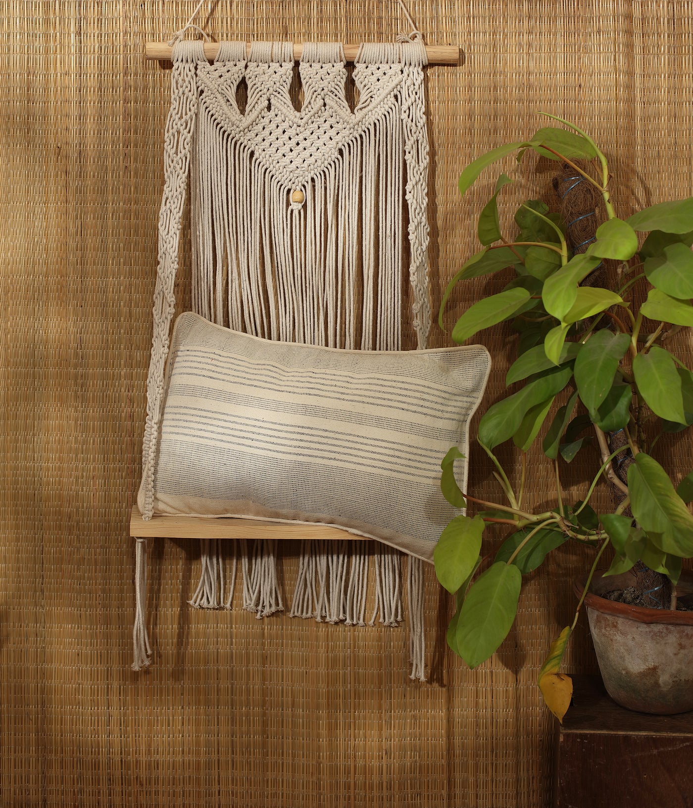 Stripped organic cotton cushion cover (12" x 18")