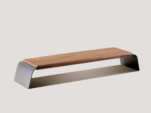 SOAR MONITOR STAND