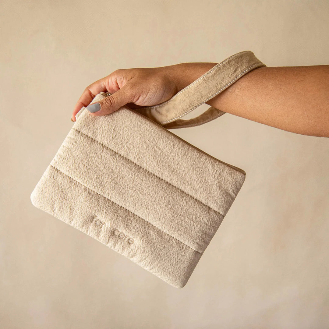 Akiiko Crinkle Flat Pouch (petit) with wristlet